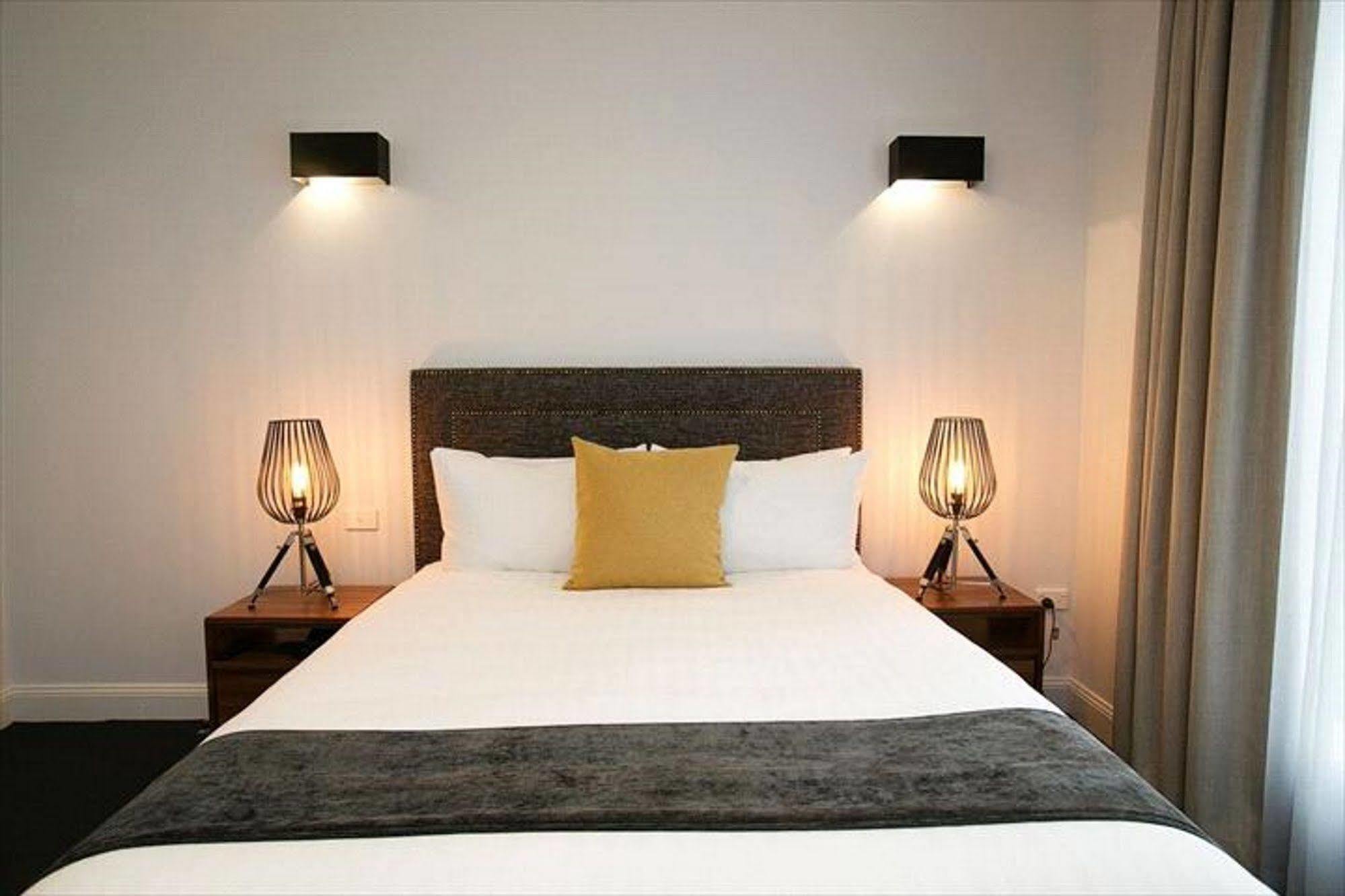 Hotel The Lucky Newcastle